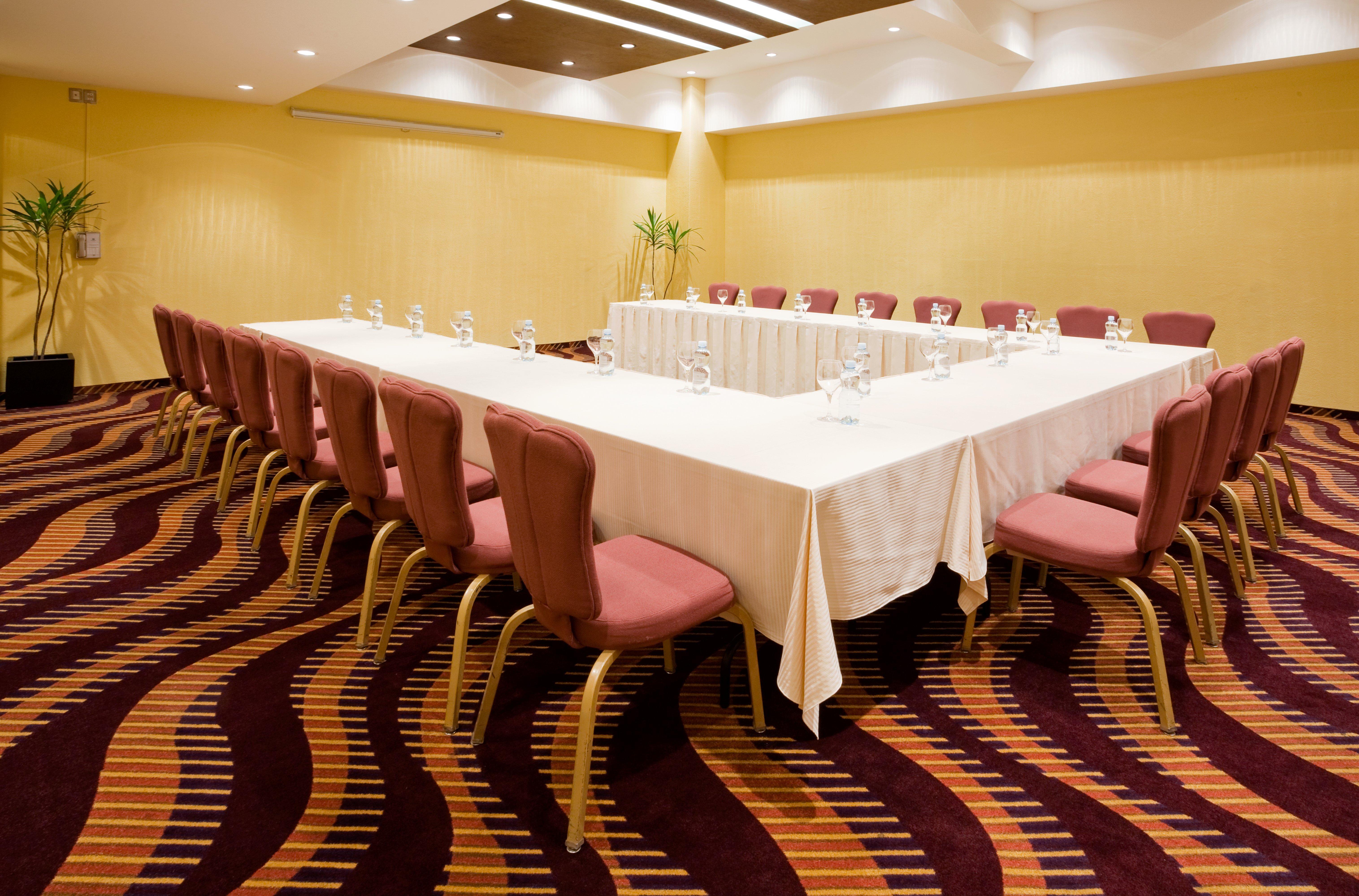 Holiday Inn Puebla Finsa By Ihg Екстер'єр фото