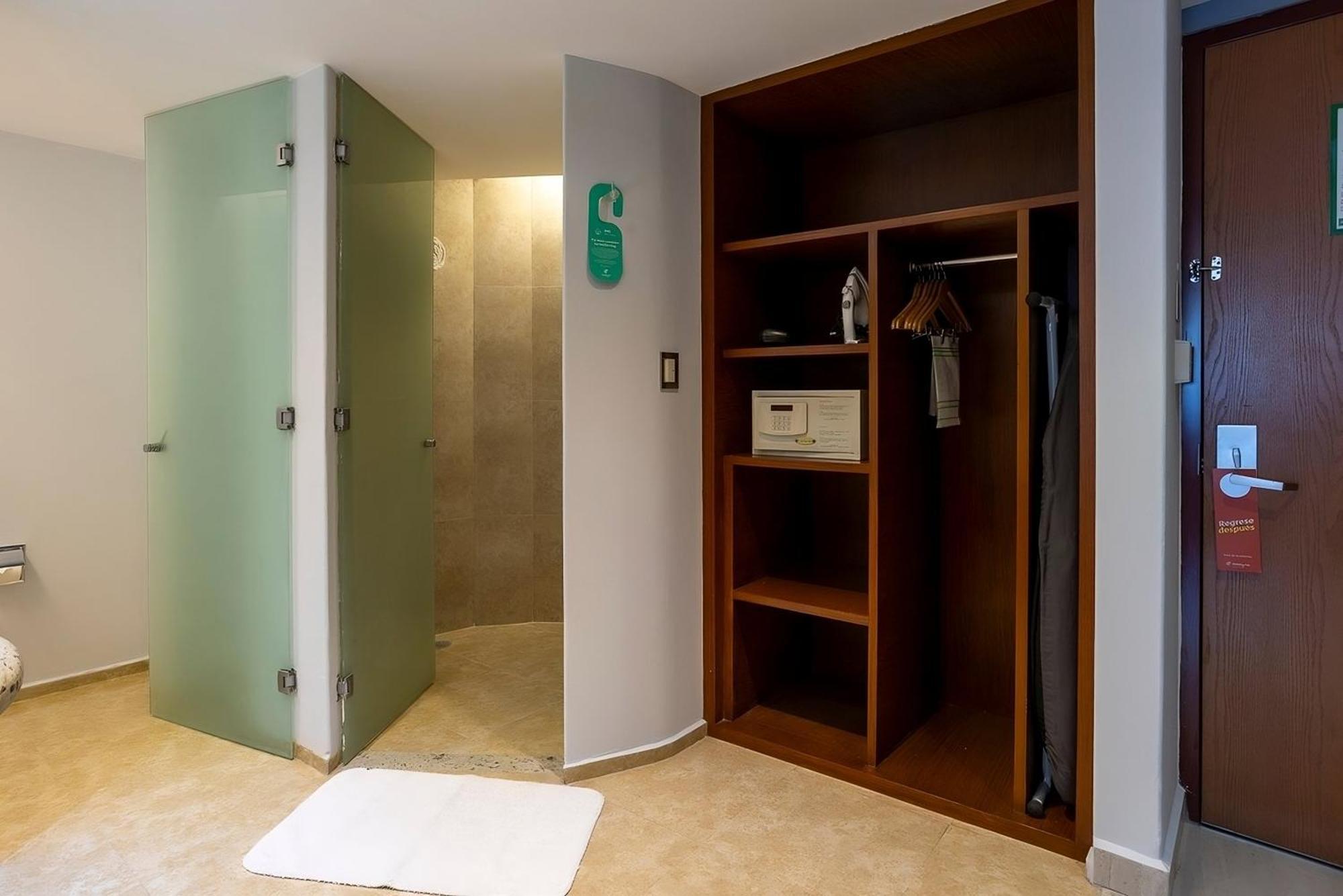 Holiday Inn Puebla Finsa By Ihg Екстер'єр фото