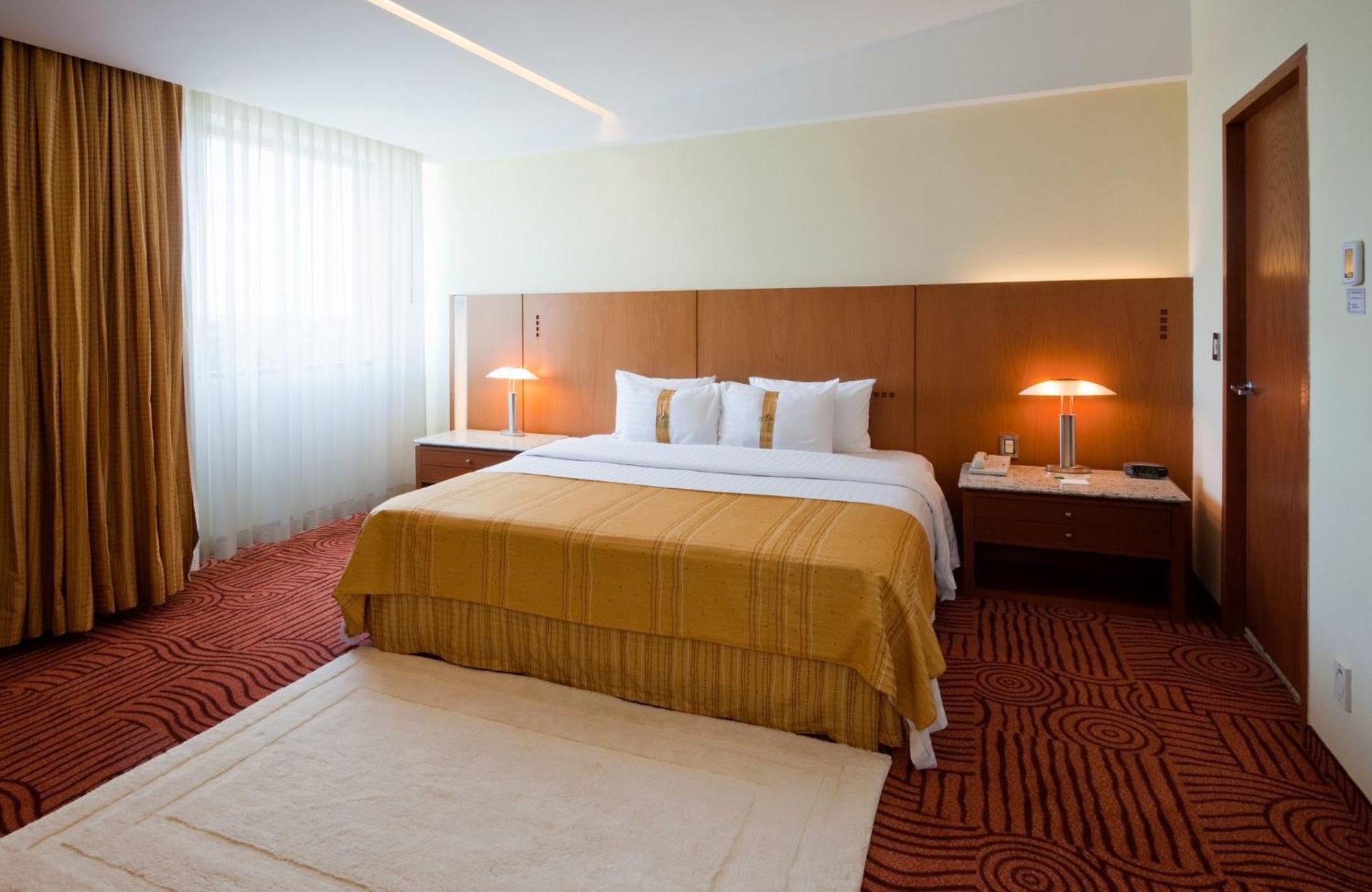 Holiday Inn Puebla Finsa By Ihg Екстер'єр фото