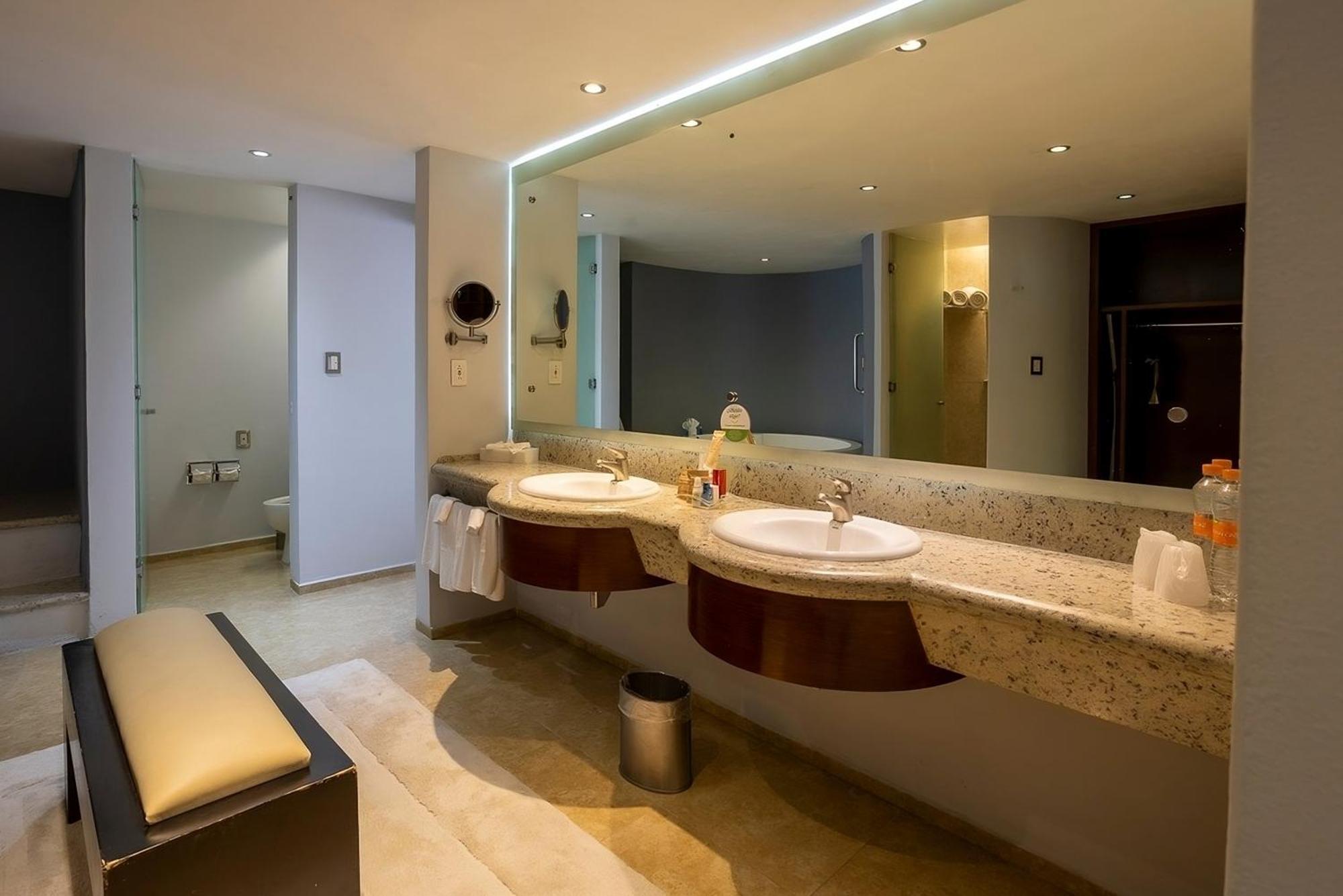 Holiday Inn Puebla Finsa By Ihg Екстер'єр фото