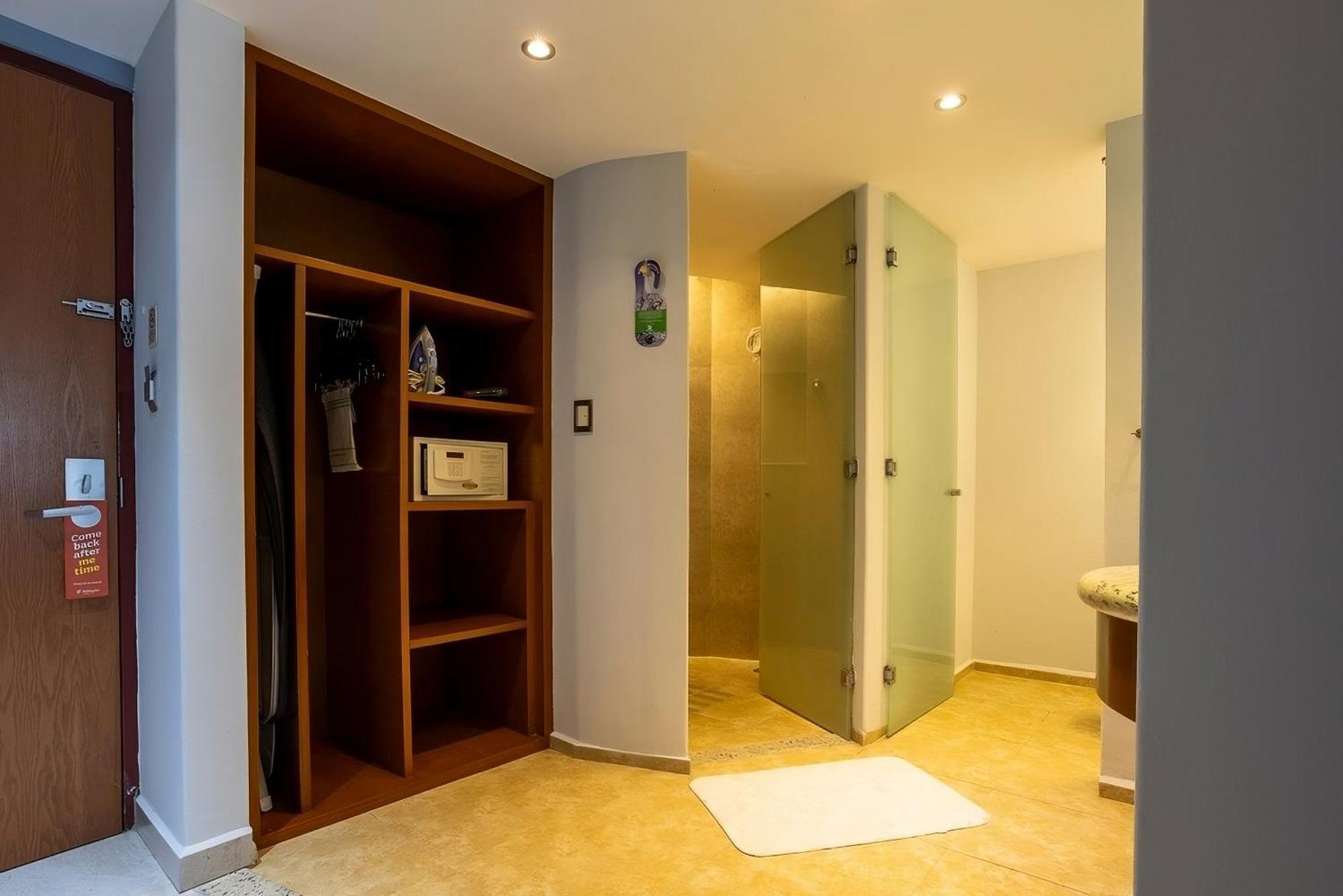 Holiday Inn Puebla Finsa By Ihg Екстер'єр фото