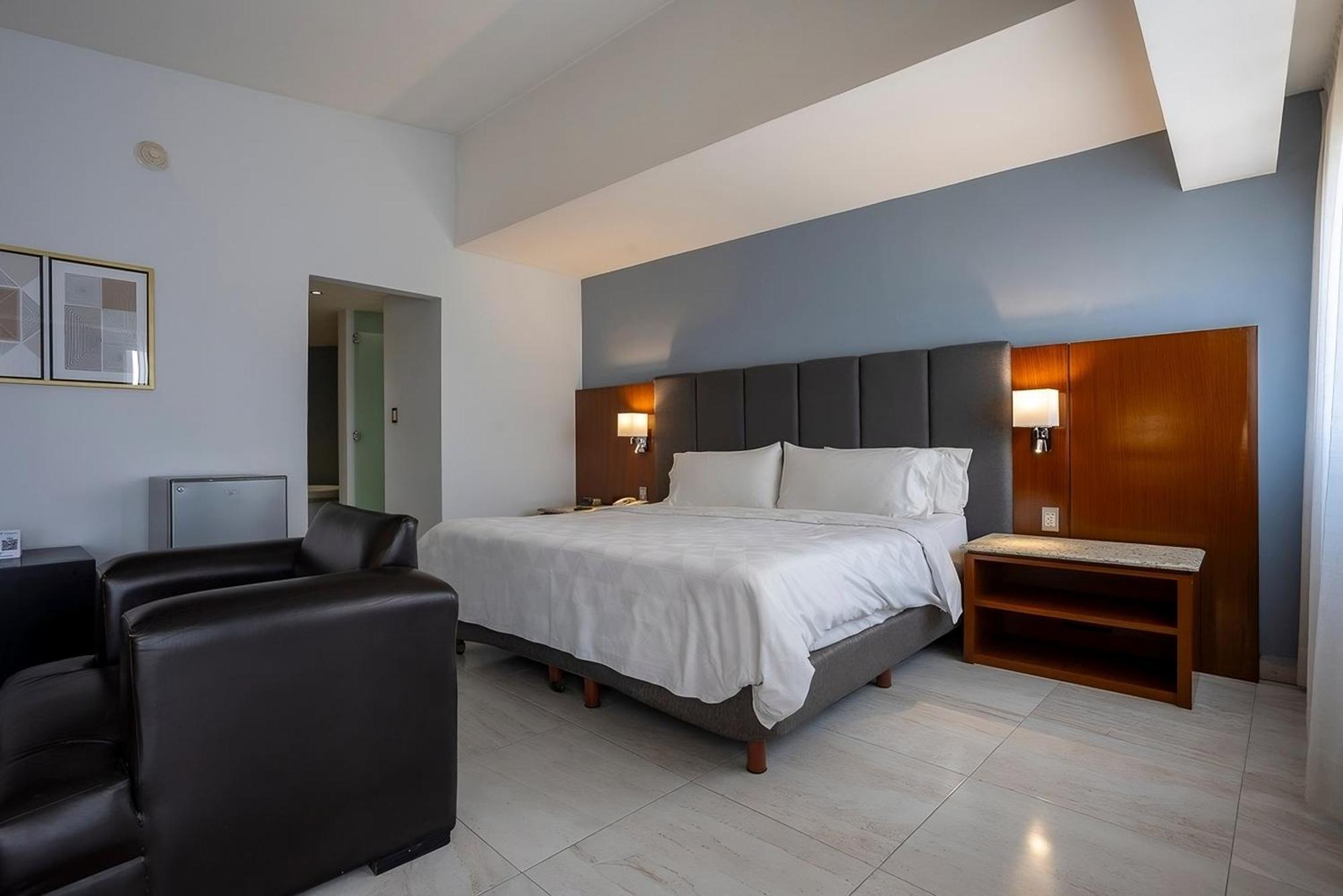 Holiday Inn Puebla Finsa By Ihg Екстер'єр фото