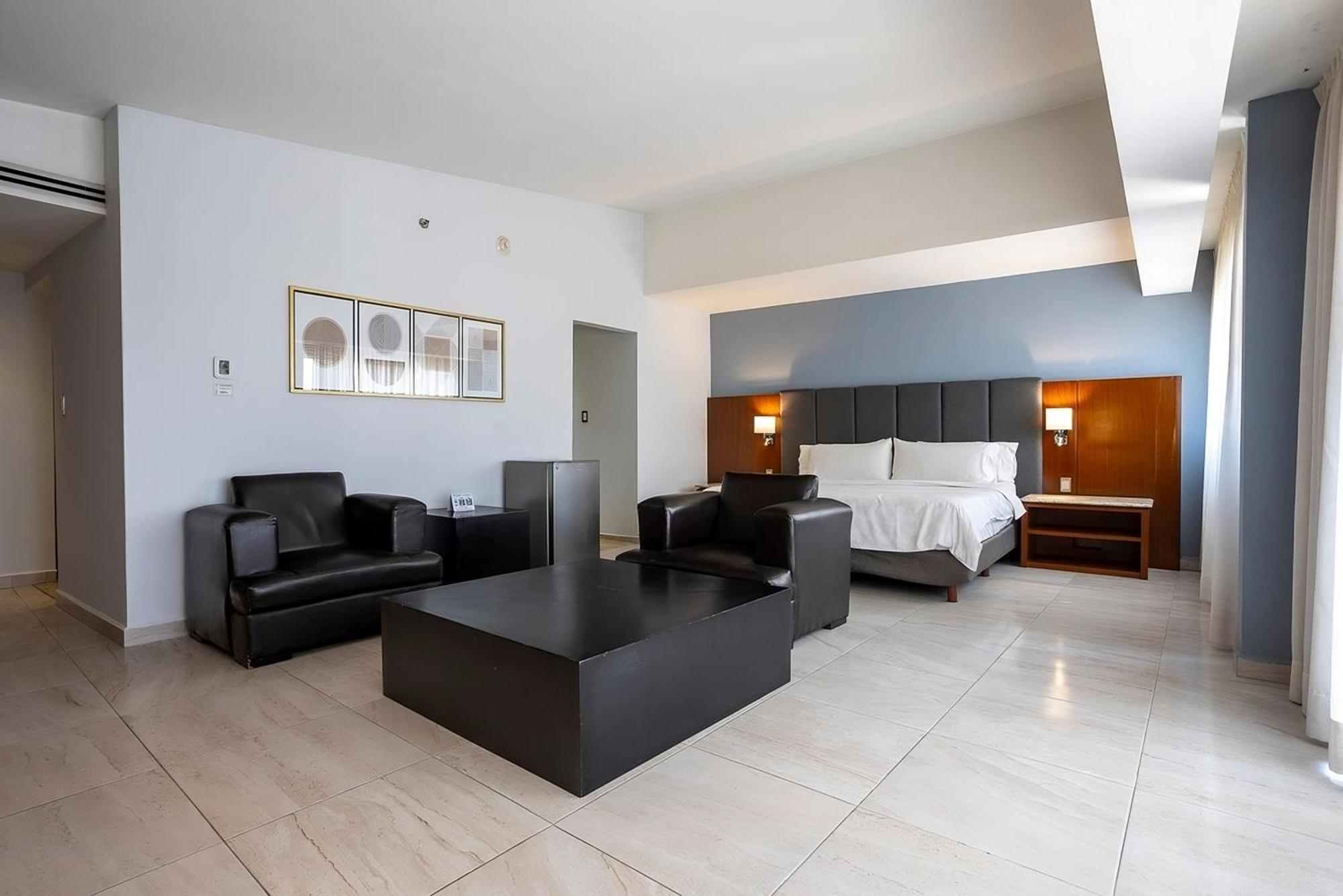 Holiday Inn Puebla Finsa By Ihg Екстер'єр фото